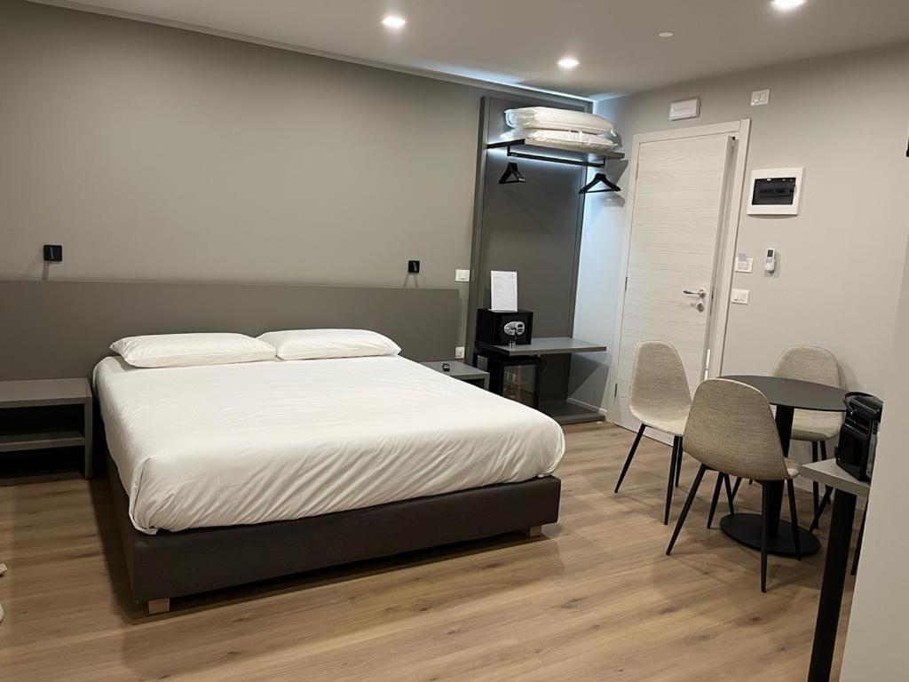 Foiarola Hotel Begliano Luaran gambar